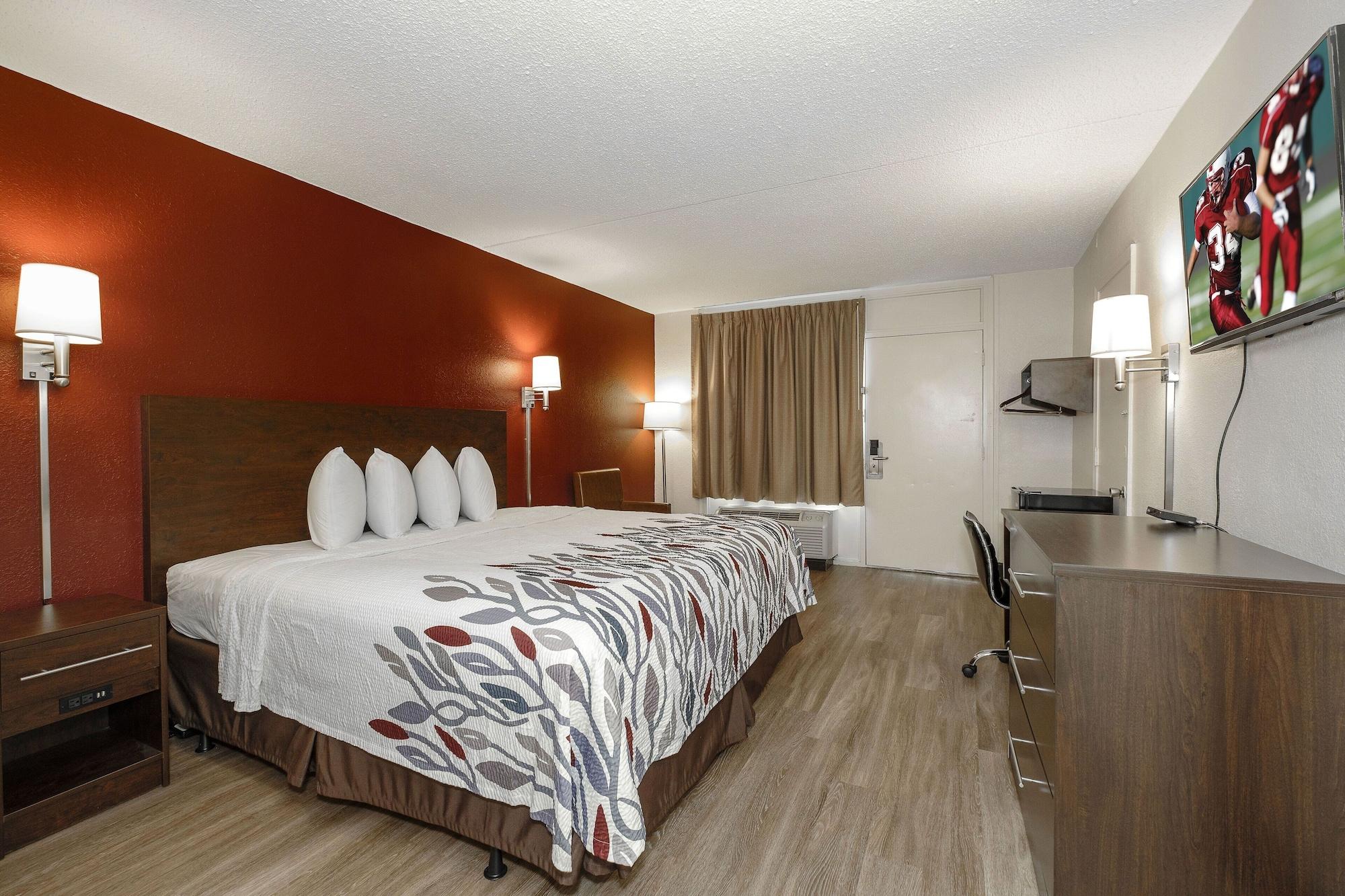 Red Roof North Motel 2*