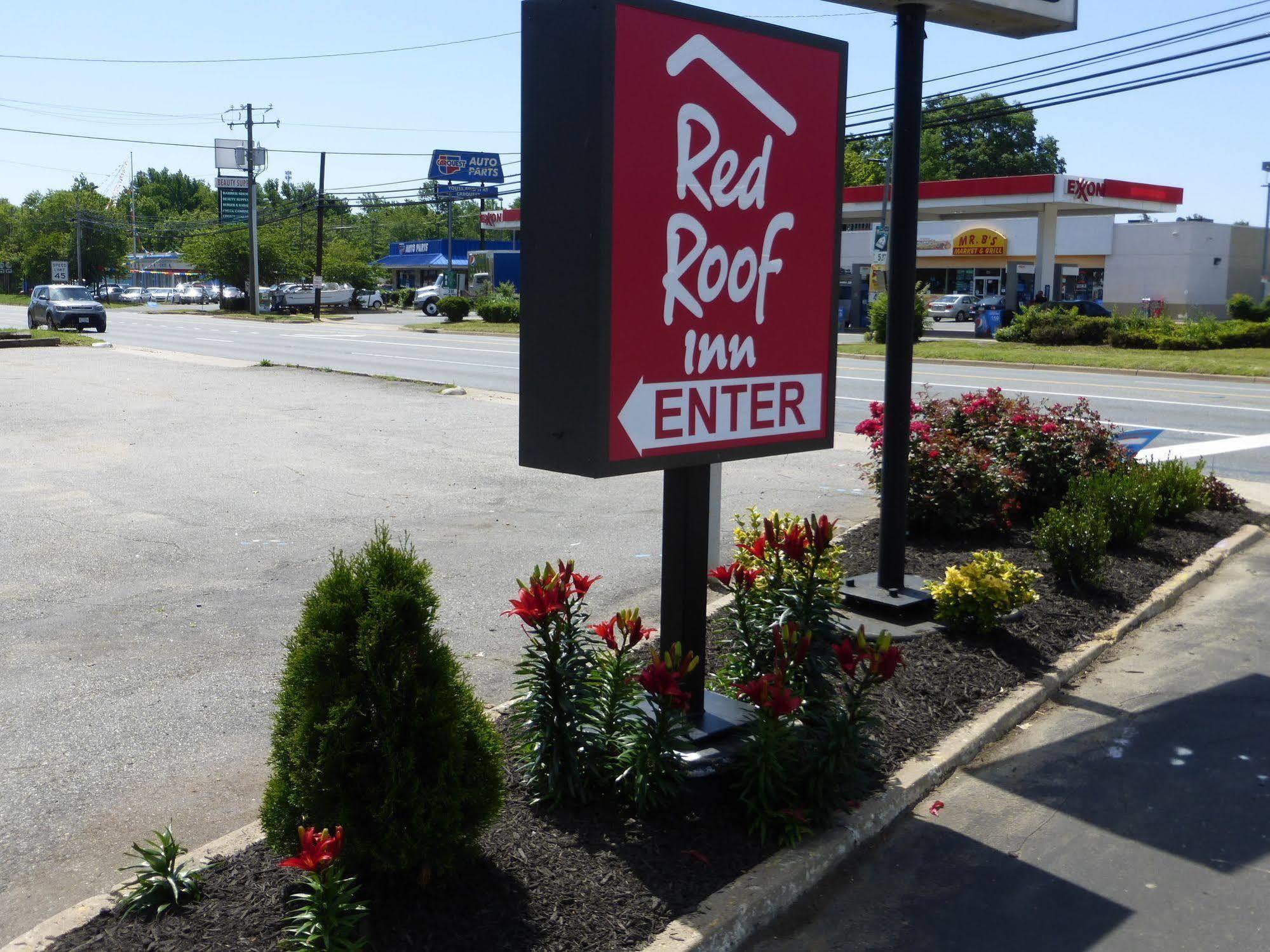 Red Roof North 2* Fredericksburg